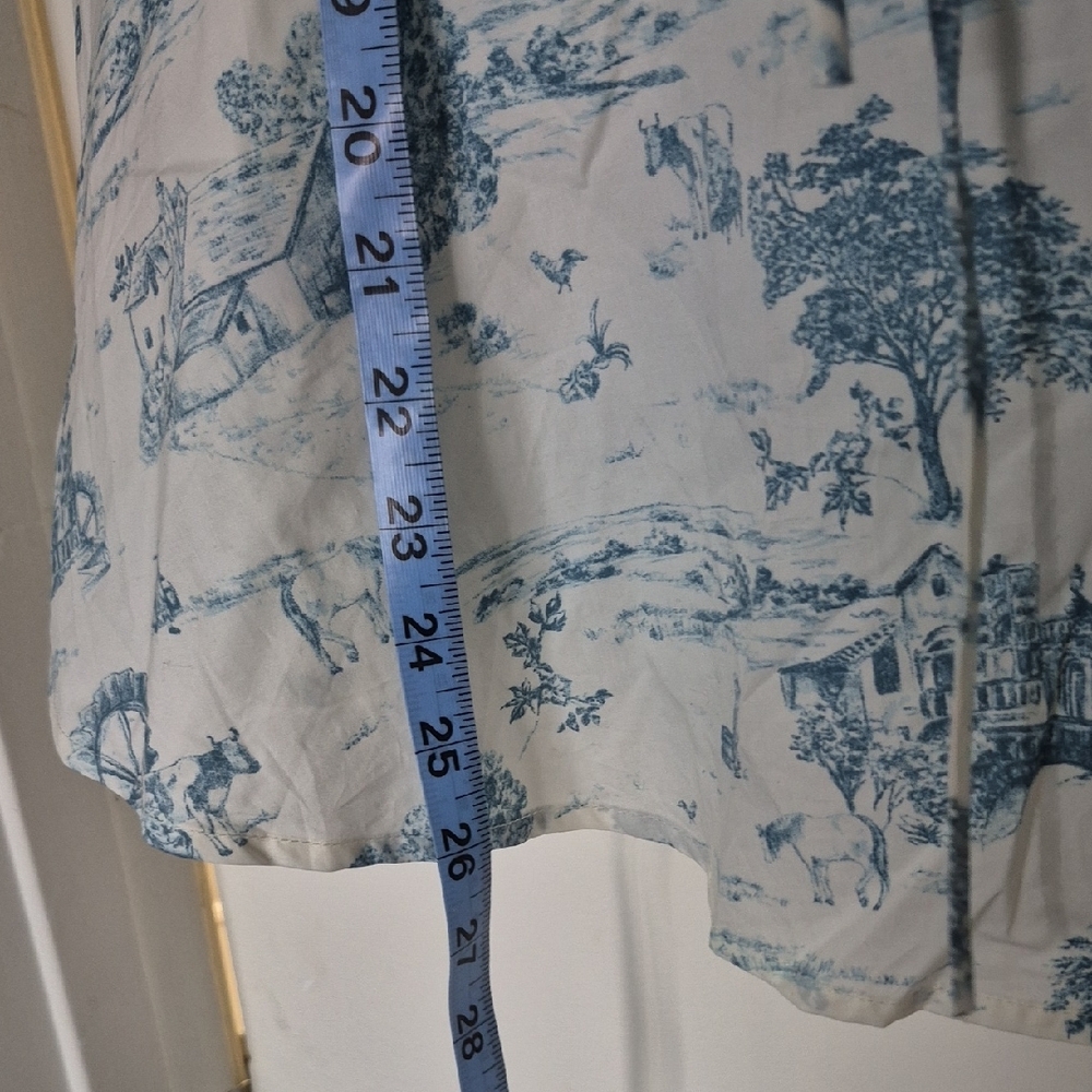 Torrid NWOT White and Light Blue Toile Tie-Front Peplum Camisole - Picture 6 of 8
